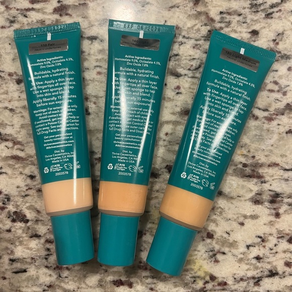 THRIVE causemetics buildable blur CC cream SPF40 - Picture 2 of 3